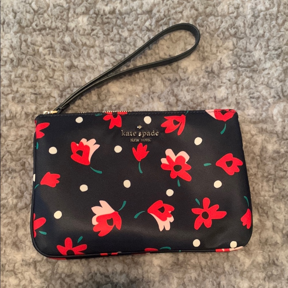 NWT - A Kate Spade Navy Floral Wristlet